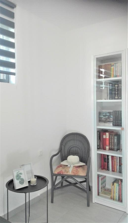 New Sea Escape Boutique Apt-Agii Aposto Li Beach 하니아 외부 사진