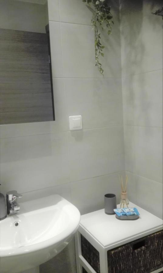 New Sea Escape Boutique Apt-Agii Aposto Li Beach 하니아 외부 사진